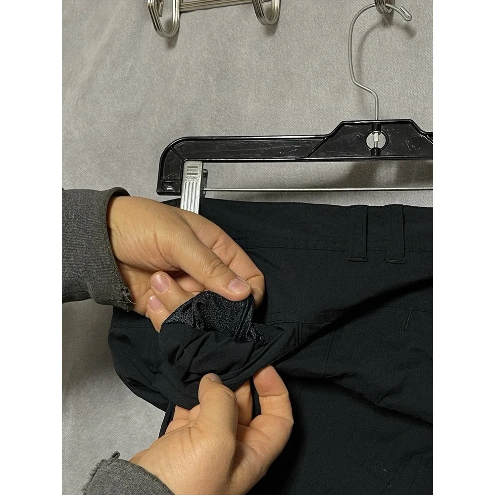 Mountain Hardwear Pants Men 34x30 Black Wildlands Cargo Softshell Ripstop OM4953